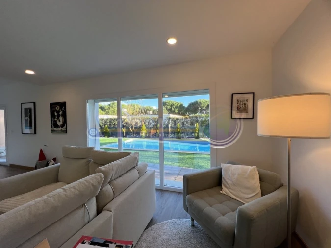 Moradia T4 para Venda em Santo Estêvão Foto 17