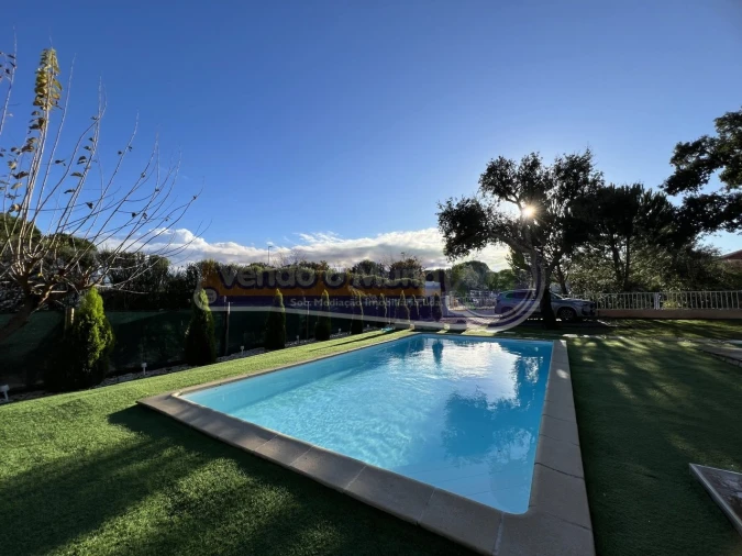 Moradia T4 para Venda em Santo Estêvão Foto 7