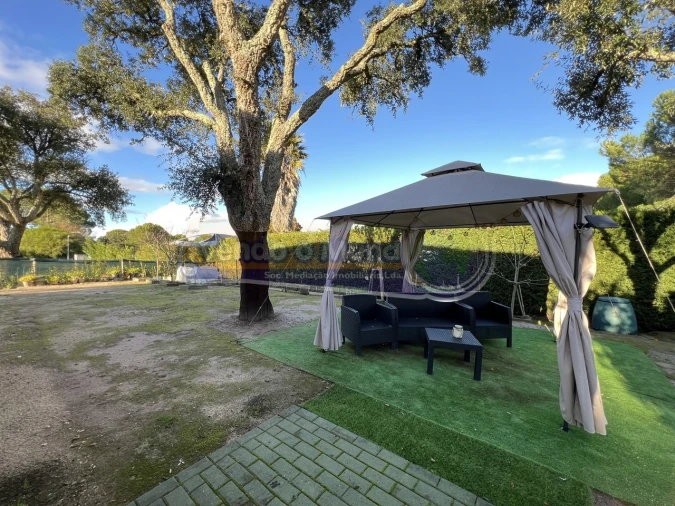 Moradia T4 para Venda em Santo Estêvão Foto 14