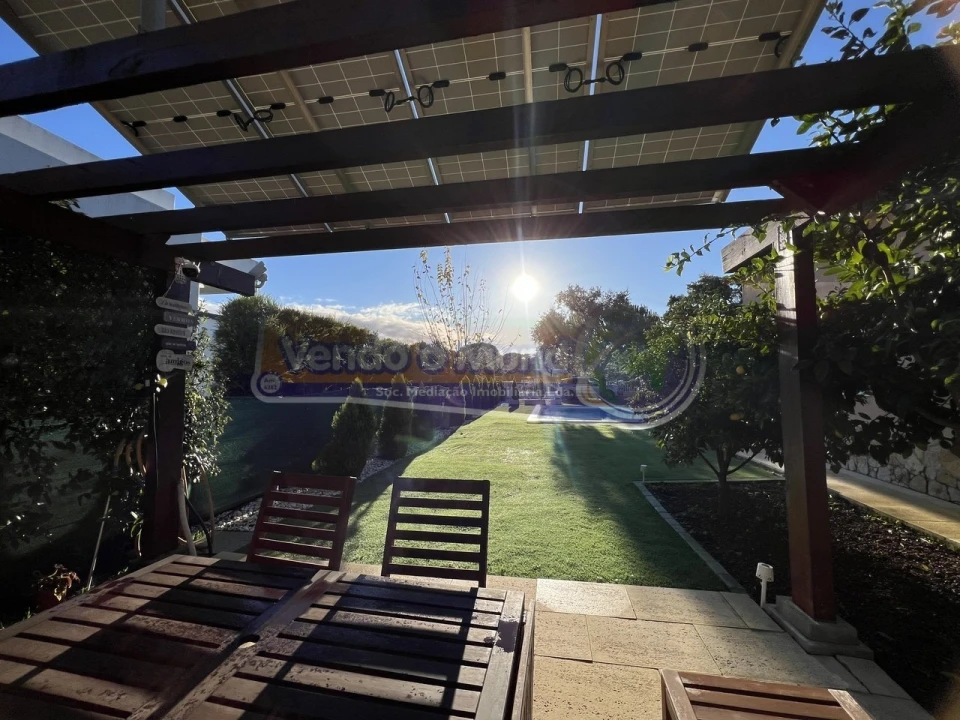 Moradia T4 para Venda em Santo Estêvão Foto 10