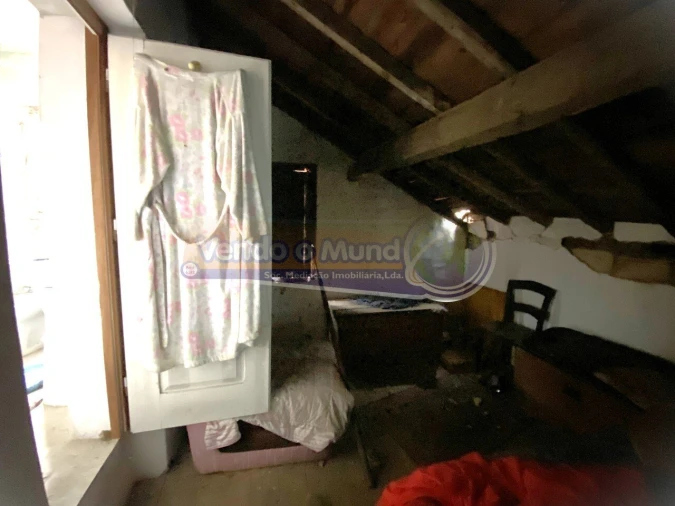 Moradia T5 para Venda em Mora Foto 18