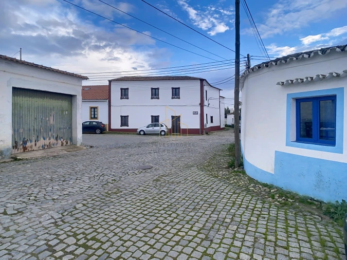 Moradia T0 para Venda em Corval Foto 13