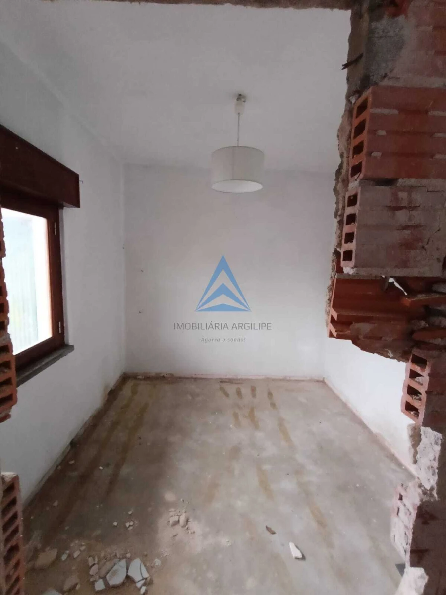 Moradia T3 para Venda em Marrazes e Barosa Foto 12