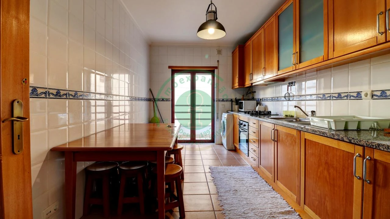 Apartamento T3 para Arrendamento em Buarcos Foto 6