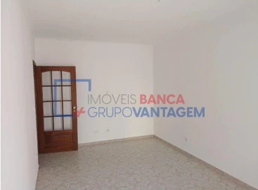 Apartamento T2 para Venda em Algueirão-Mem Martins