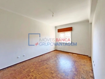 Apartamento T2 para Venda em Algueirão-Mem Martins