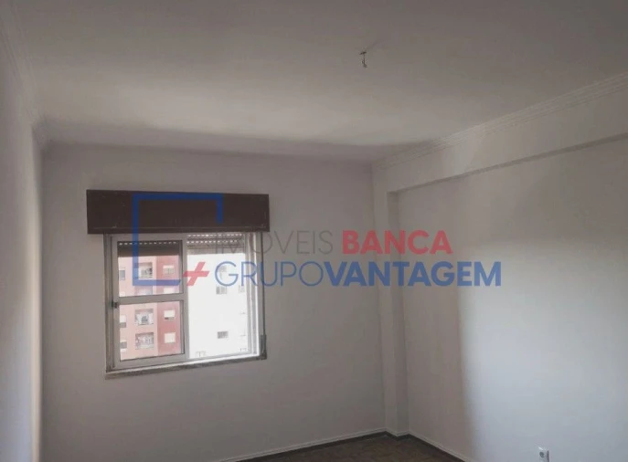 Apartamento T2 para Venda em Algueirão-Mem Martins Foto 11