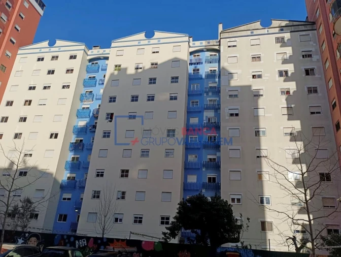 Apartamento T2 para Venda em Algueirão-Mem Martins Foto 23