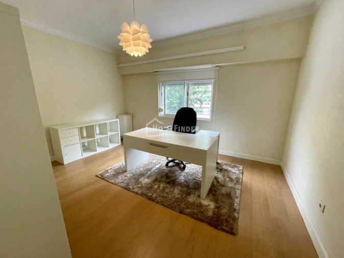 Loja para Arrendamento em Braga (São José de São Lázaro e São João do Souto) Foto 18