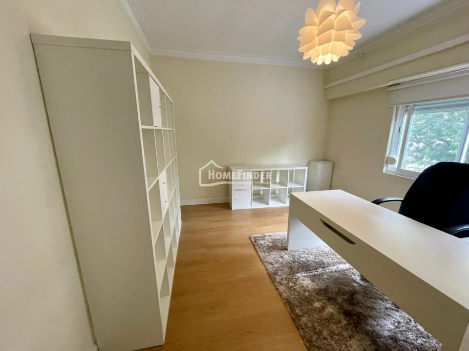 Loja para Arrendamento em Braga (São José de São Lázaro e São João do Souto) Foto 2