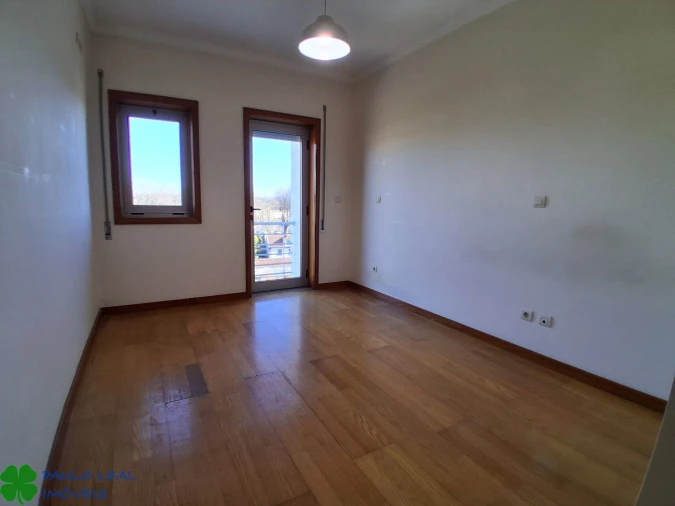 Apartamento T2 para Venda em Castêlo da Maia Foto 10