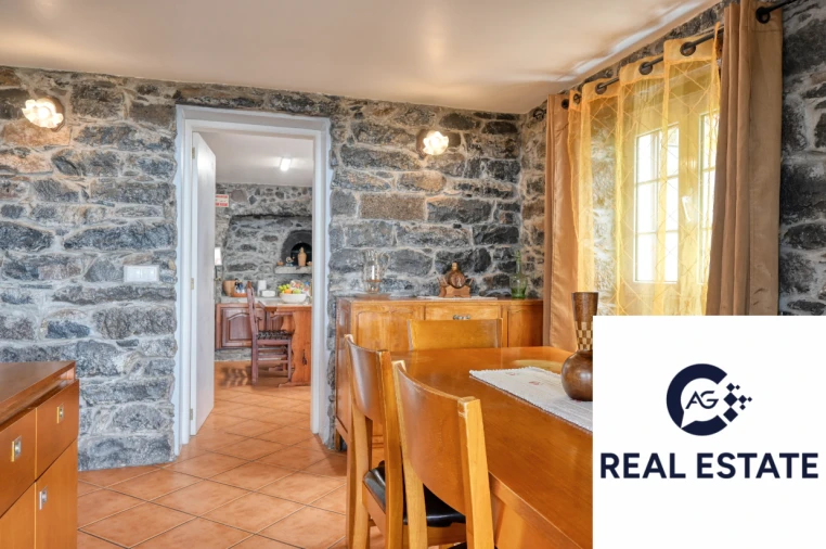 Moradia T4 para Venda em Arco da Calheta Foto 28