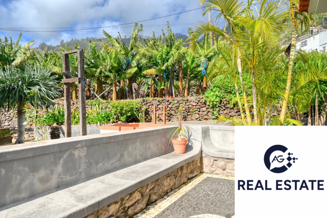 Moradia T4 para Venda em Arco da Calheta Foto 8