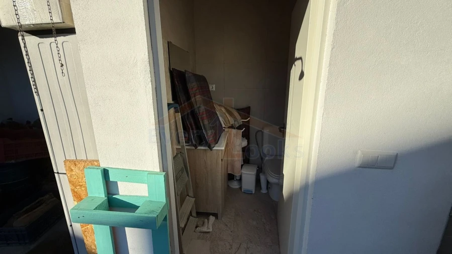 Moradia T2 para Venda em Olho Marinho Foto 16