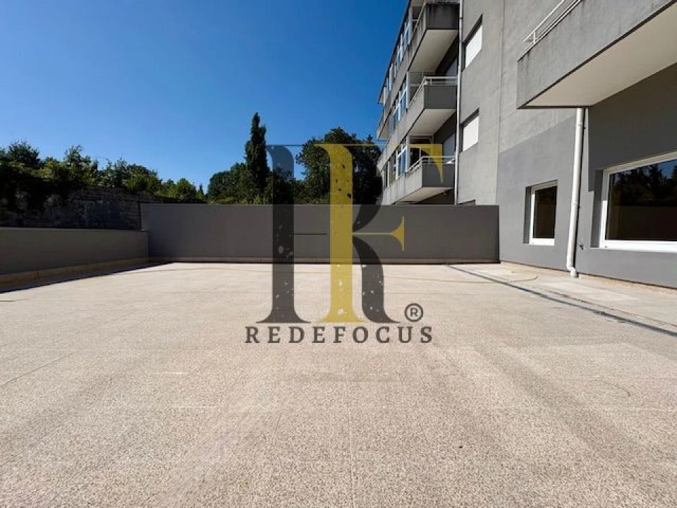 Apartamento T2 para Venda em Fânzeres e São Pedro da Cova Foto 18