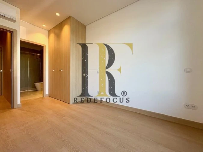 Apartamento T2 para Venda em Fânzeres e São Pedro da Cova Foto 13