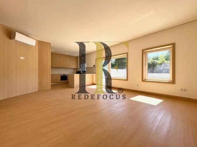 Apartamento T2 para Venda em Fânzeres e São Pedro da Cova Foto 4