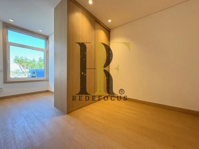 Apartamento T2 para Venda em Fânzeres e São Pedro da Cova Foto 9