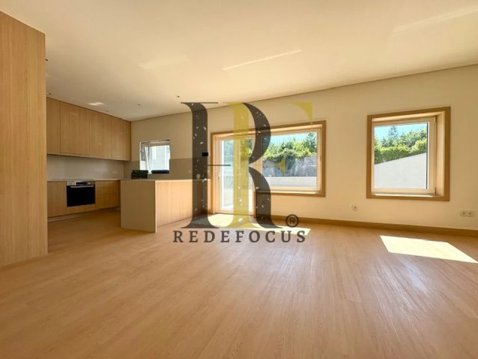 Apartamento T2 para Venda em Fânzeres e São Pedro da Cova Foto 3