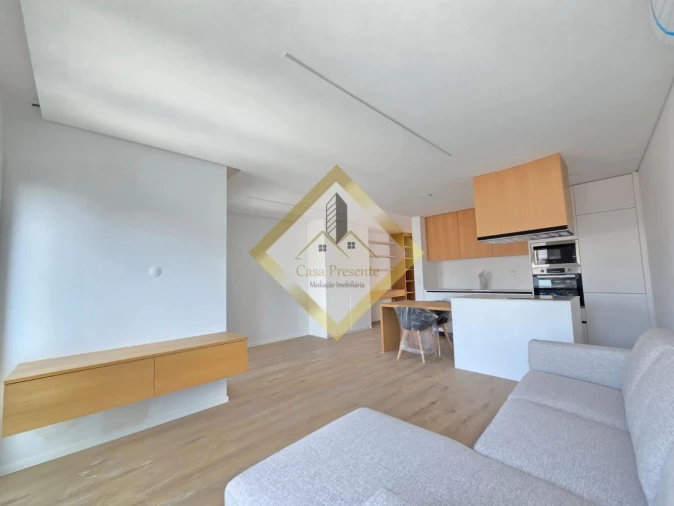 Apartamento T1 para Arrendamento em Mafamude e Vilar do Paraíso Foto 3