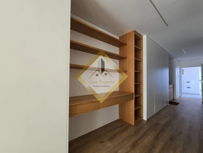Apartamento T1 para Arrendamento em Mafamude e Vilar do Paraíso Foto 9