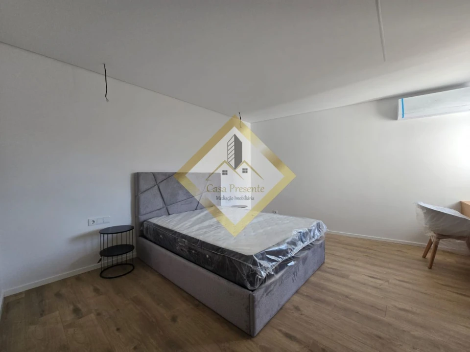 Apartamento T1 para Arrendamento em Mafamude e Vilar do Paraíso Foto 29