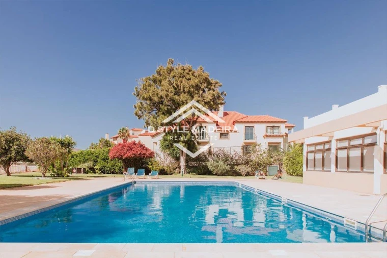 Apartamento T2 para Arrendamento em São Martinho Foto 18