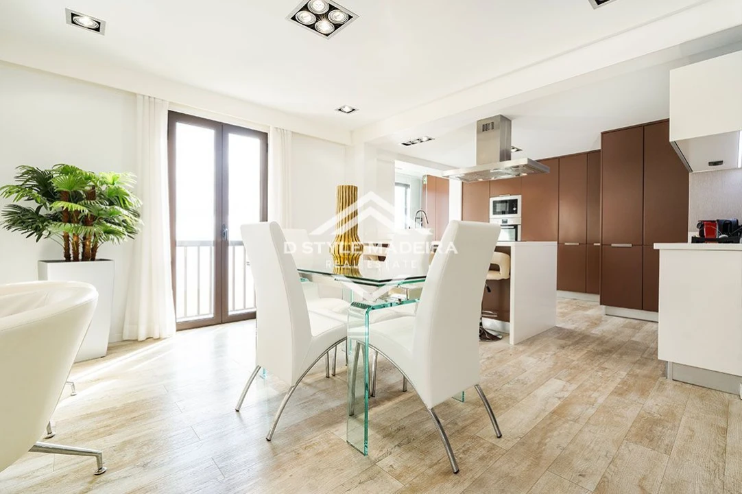 Apartamento T2 para Arrendamento em São Martinho Foto 7