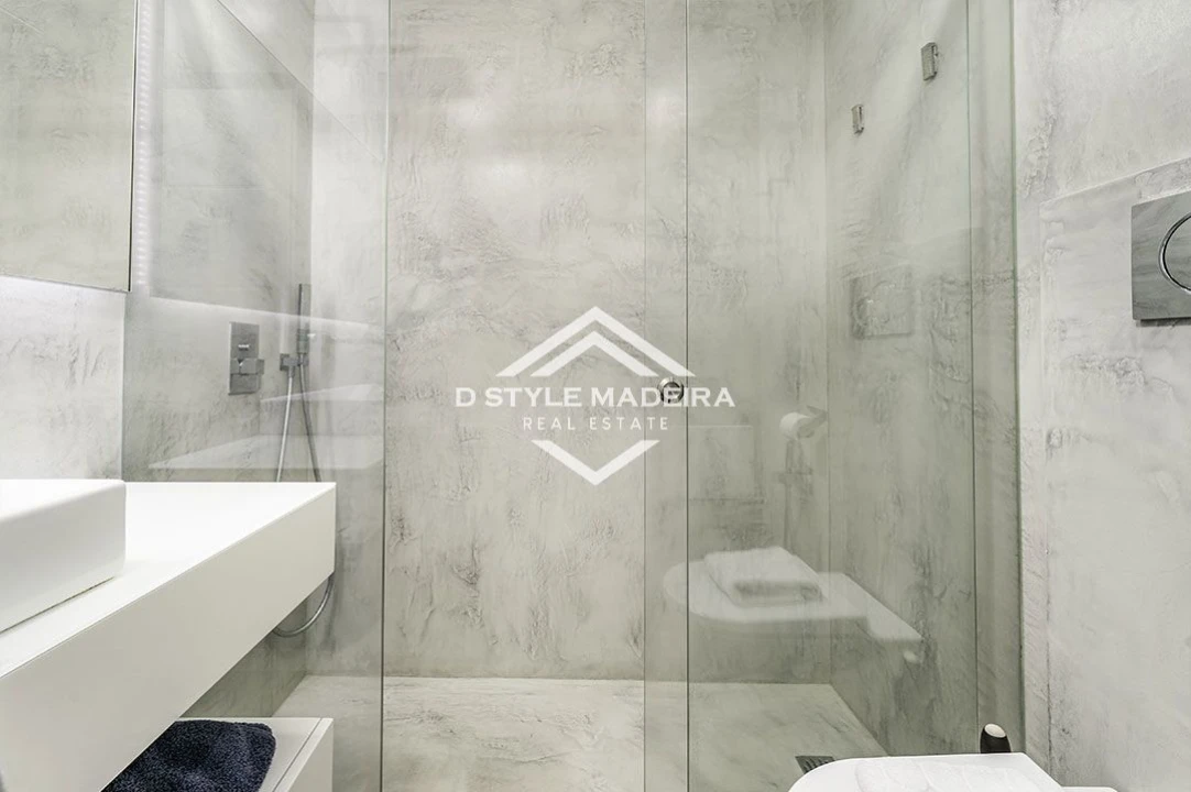 Apartamento T2 para Arrendamento em São Martinho Foto 11