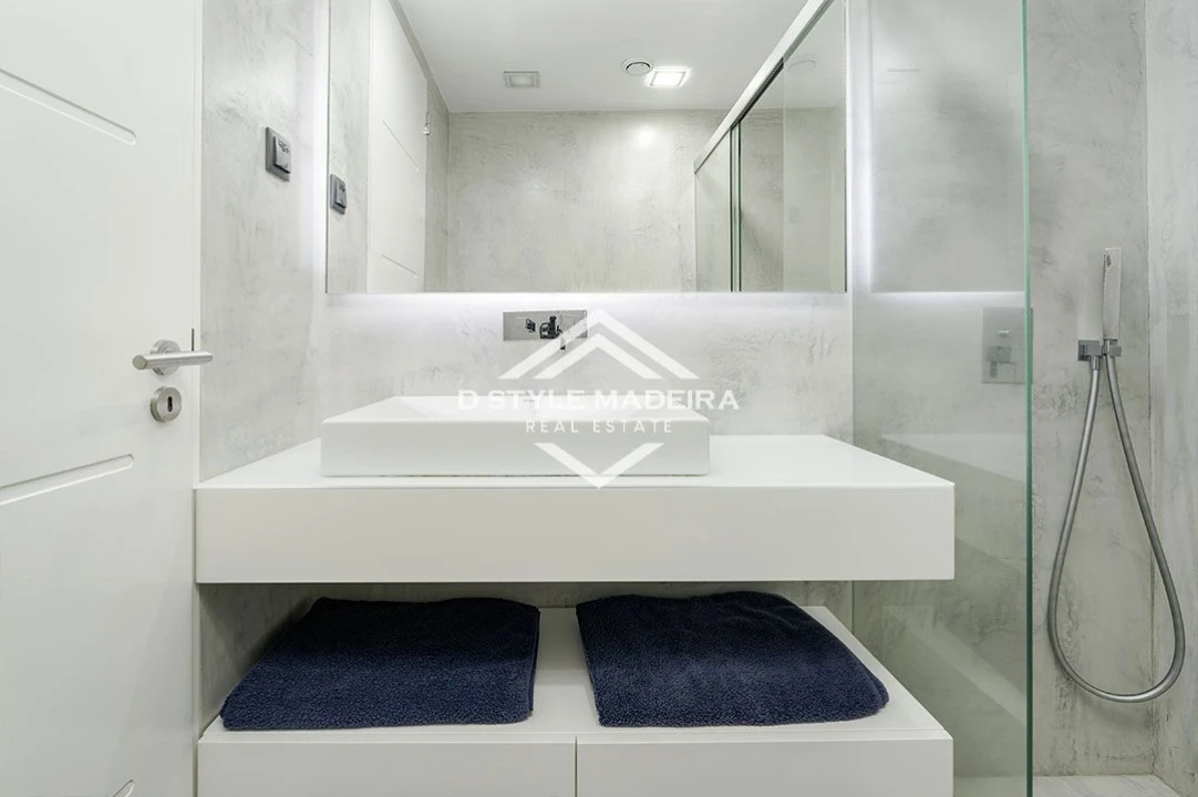 Apartamento T2 para Arrendamento em São Martinho Foto 10