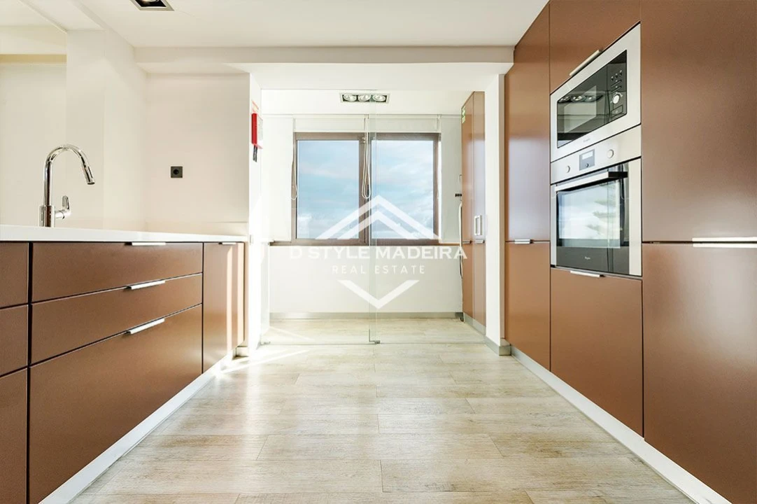 Apartamento T2 para Arrendamento em São Martinho Foto 9