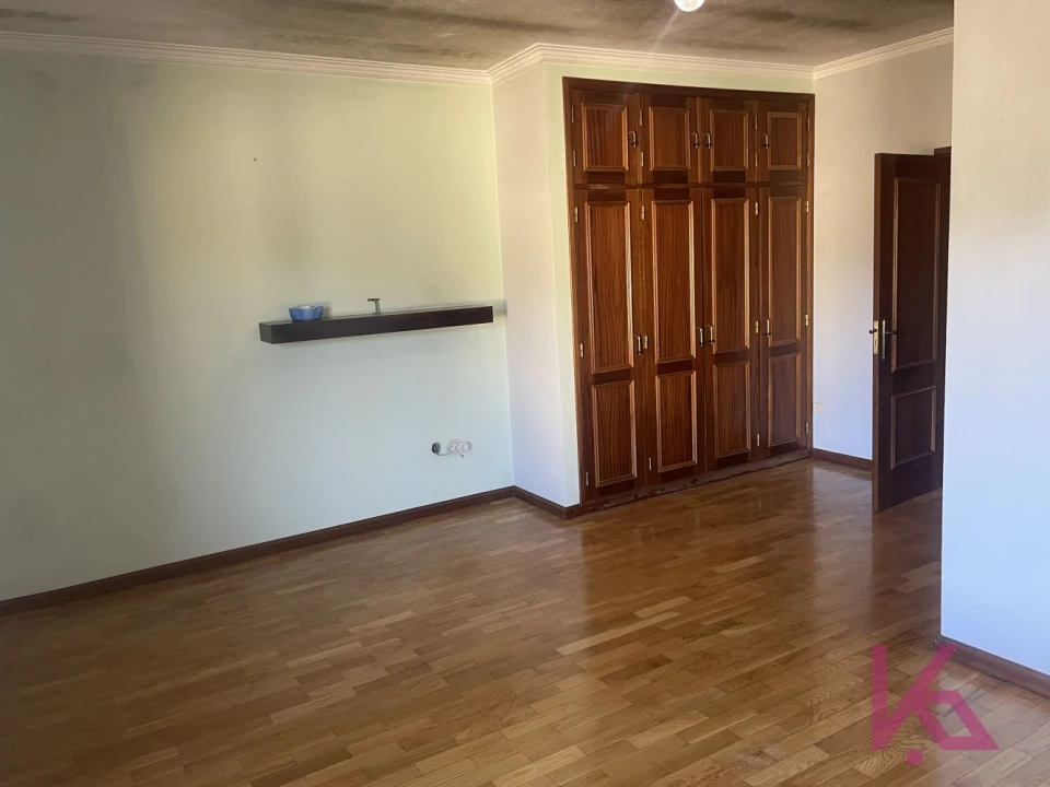 Moradia T4 para Venda em Jazente Foto 13