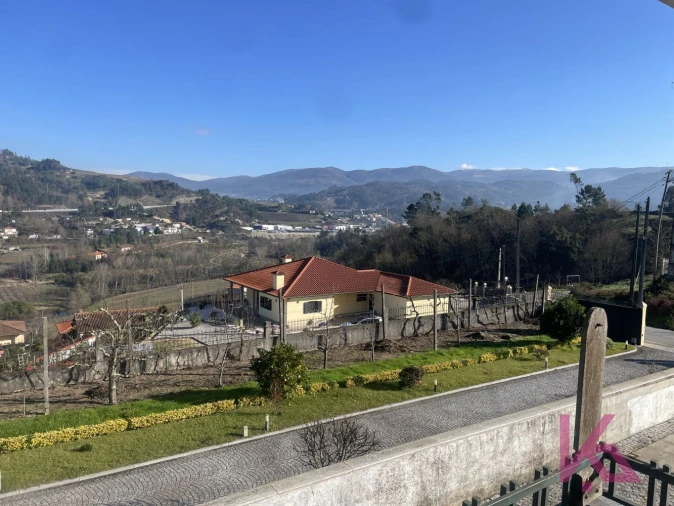 Moradia T4 para Venda em Jazente Foto 18