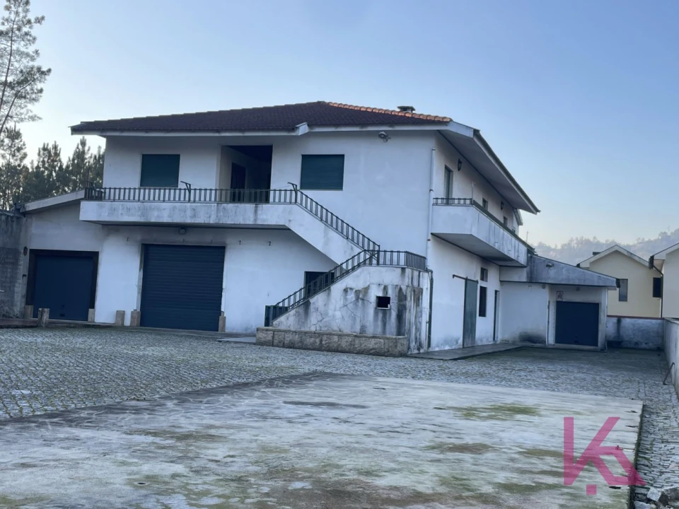 Moradia T4 para Venda em Jazente Foto 2