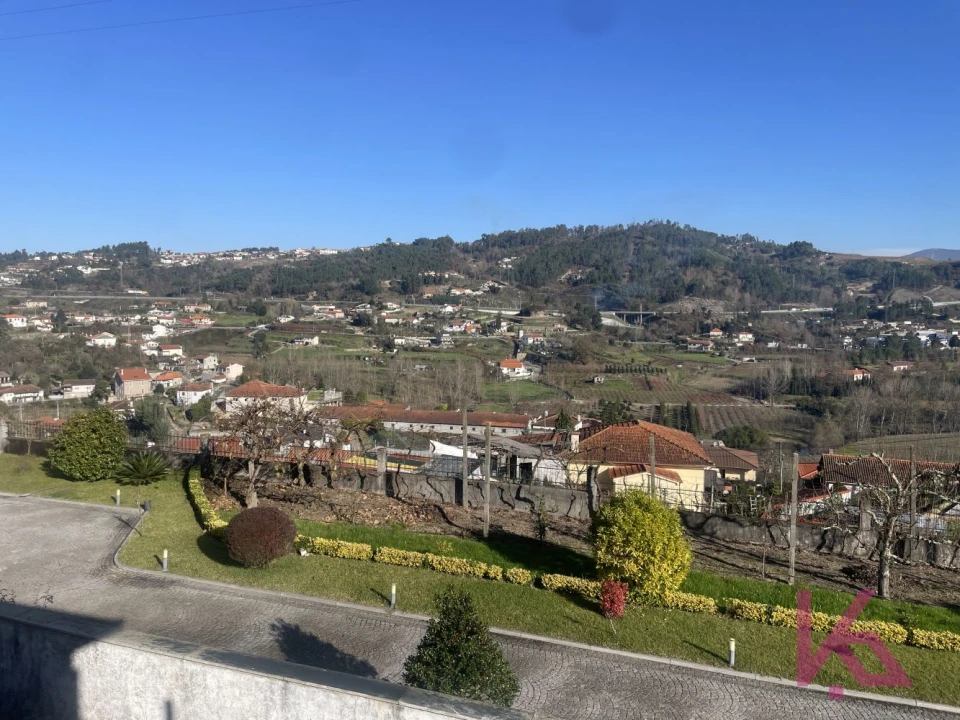 Moradia T4 para Venda em Jazente Foto 17