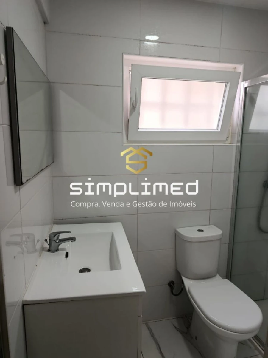 Apartamento T2 para Venda em Barreiro e Lavradio Foto 18