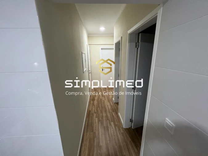 Apartamento T2 para Venda em Barreiro e Lavradio Foto 12