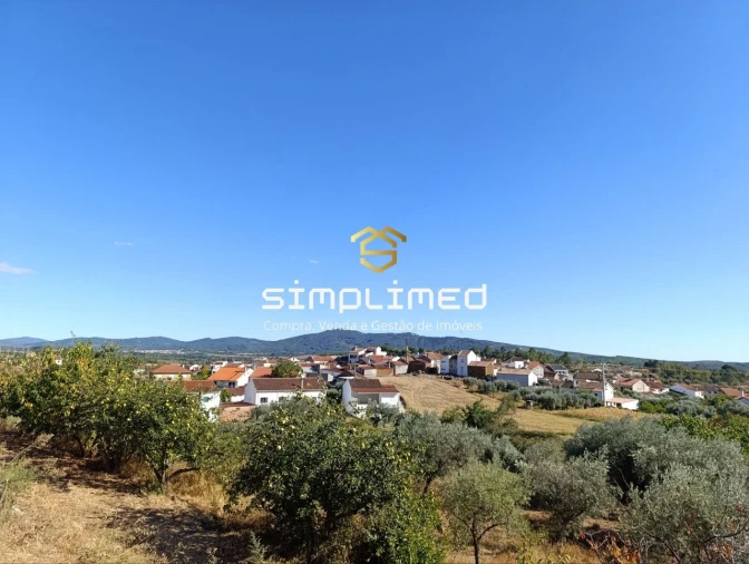 Moradia T4 para Venda em Três Povos Foto 5