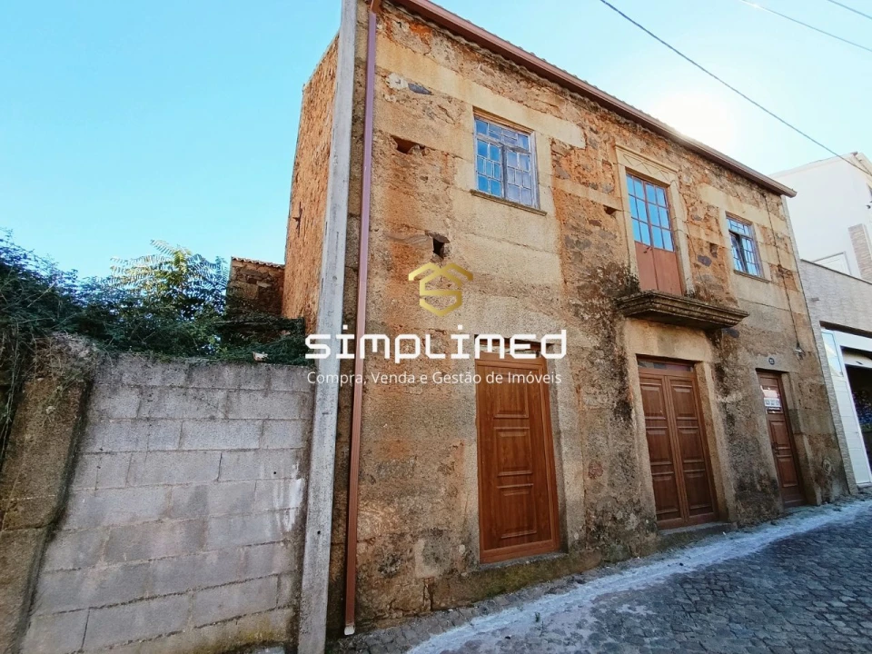 Moradia T4 para Venda em Três Povos Foto 11