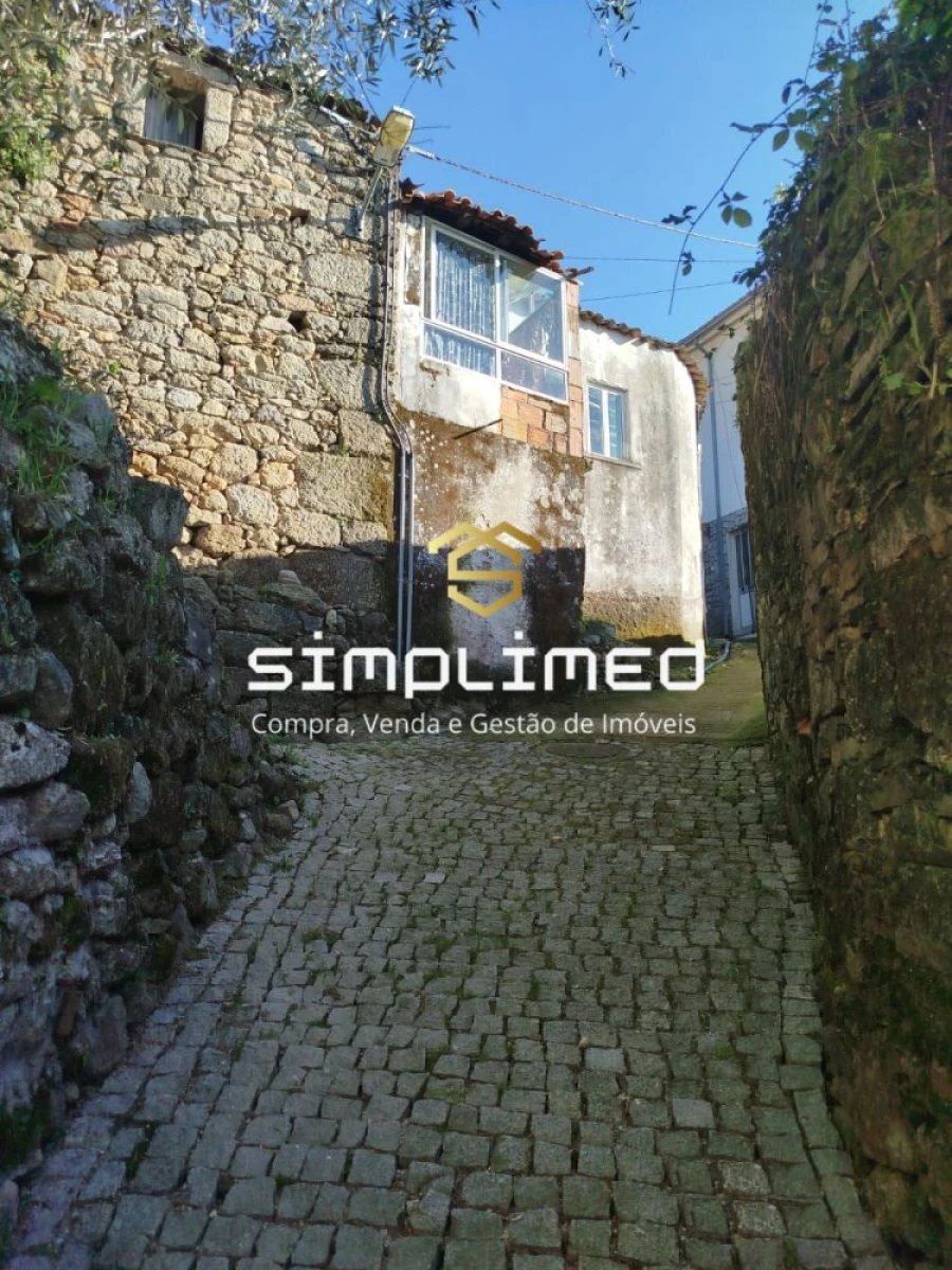 Moradia T1 para Venda em Teixoso e Sarzedo Foto 33