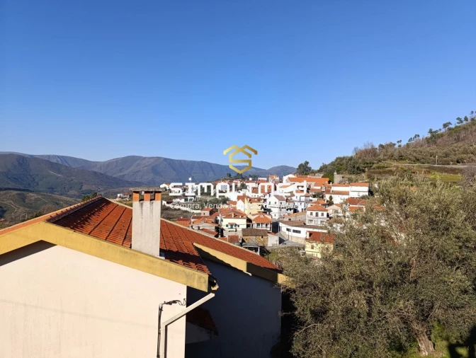 Moradia T1 para Venda em Teixoso e Sarzedo Foto 2