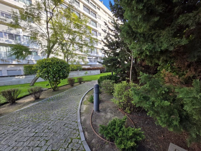 Apartamento T2 para Venda em Lumiar Foto 5