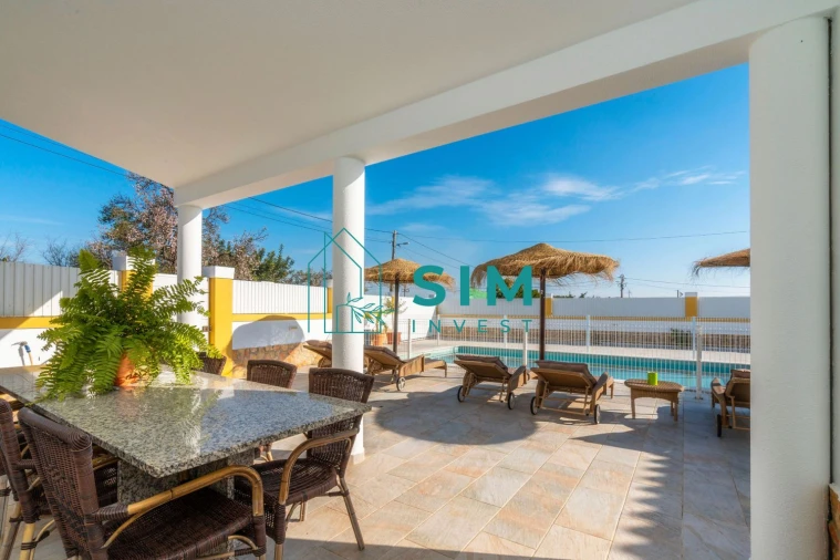 Moradia T5 para Venda em Vila Nova de Cacela Foto 10