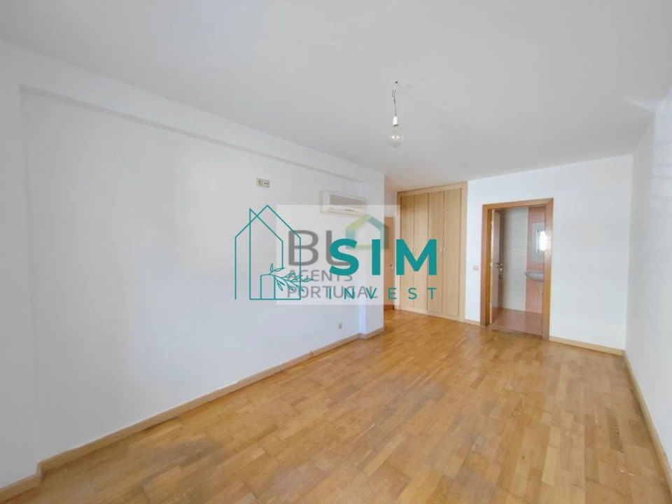 Moradia T4 para Venda em Tavira (Santa Maria e Santiago) Foto 16