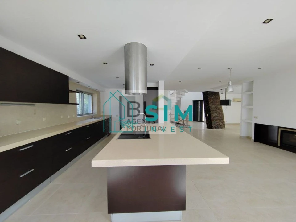 Moradia T4 para Venda em Tavira (Santa Maria e Santiago) Foto 7