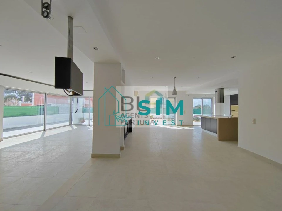 Moradia T4 para Venda em Tavira (Santa Maria e Santiago) Foto 10