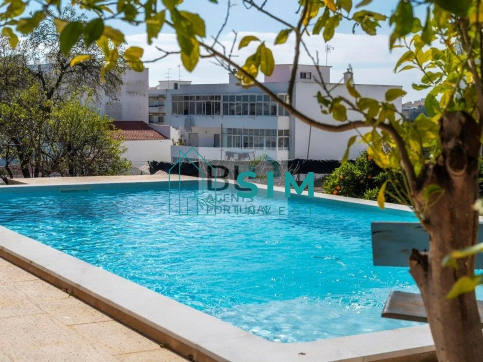 Moradia T3 para Venda em Quelfes Foto 35