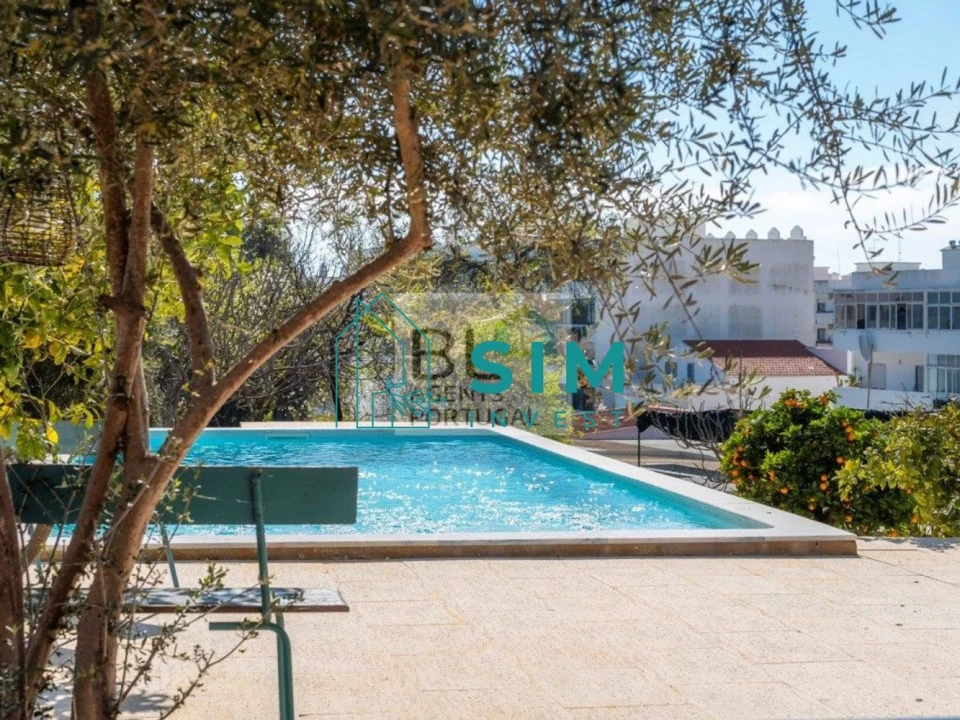 Moradia T3 para Venda em Quelfes Foto 1