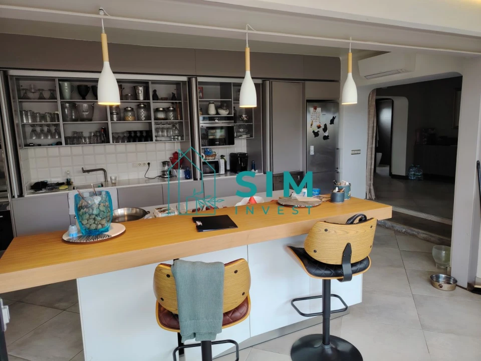 Moradia T4 para Venda em Quelfes Foto 63