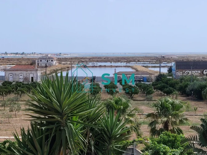 Moradia T4 para Venda em Quelfes Foto 41